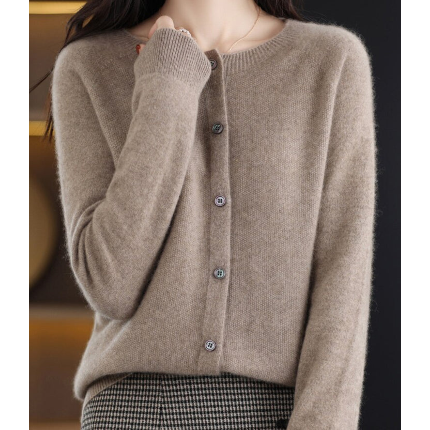 Isham | Women's Knitwear Modern Casual Shape