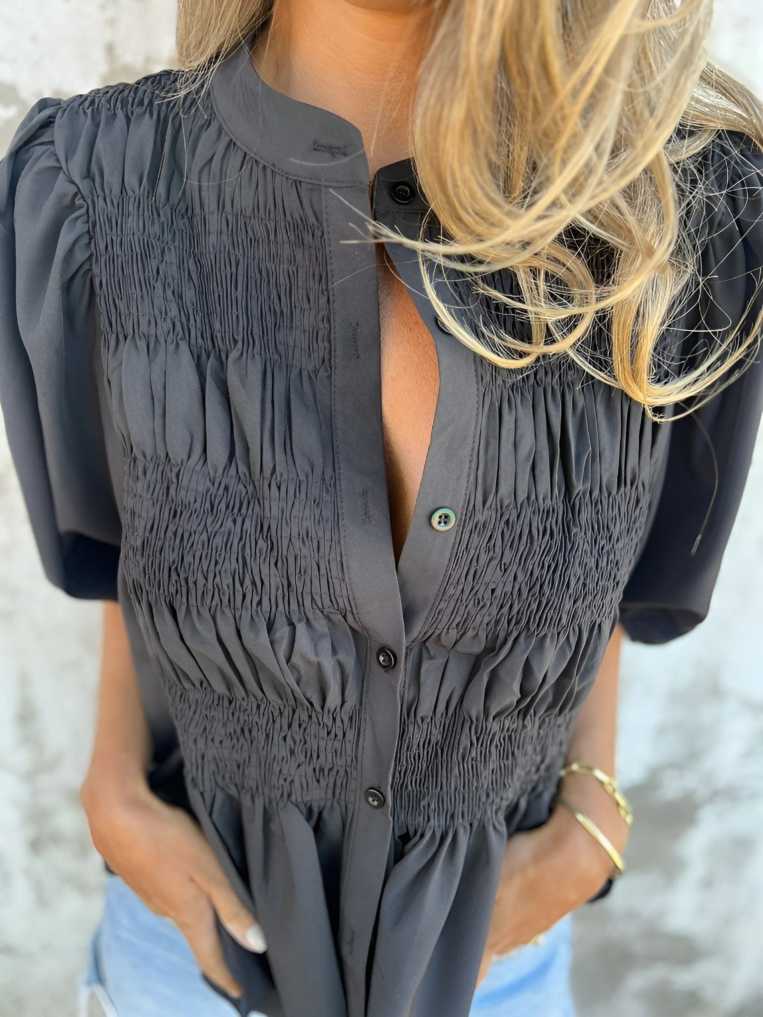 Kelton | Women's Top Balanced Minimal Aesthetic