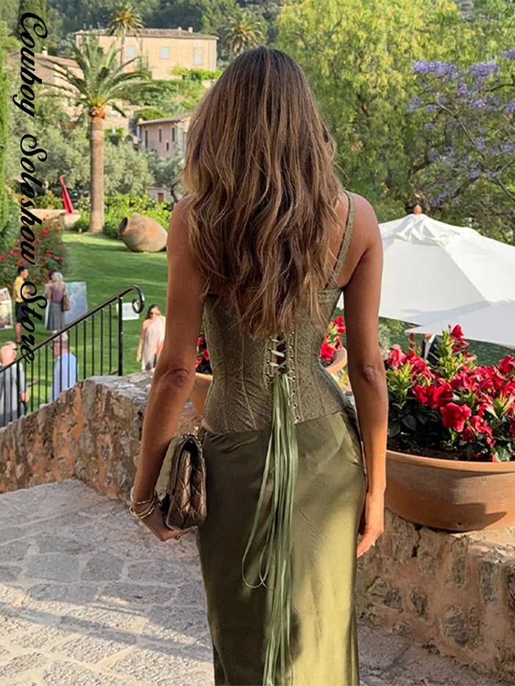 Latham | Women's Skirt Relaxed Modern Profile