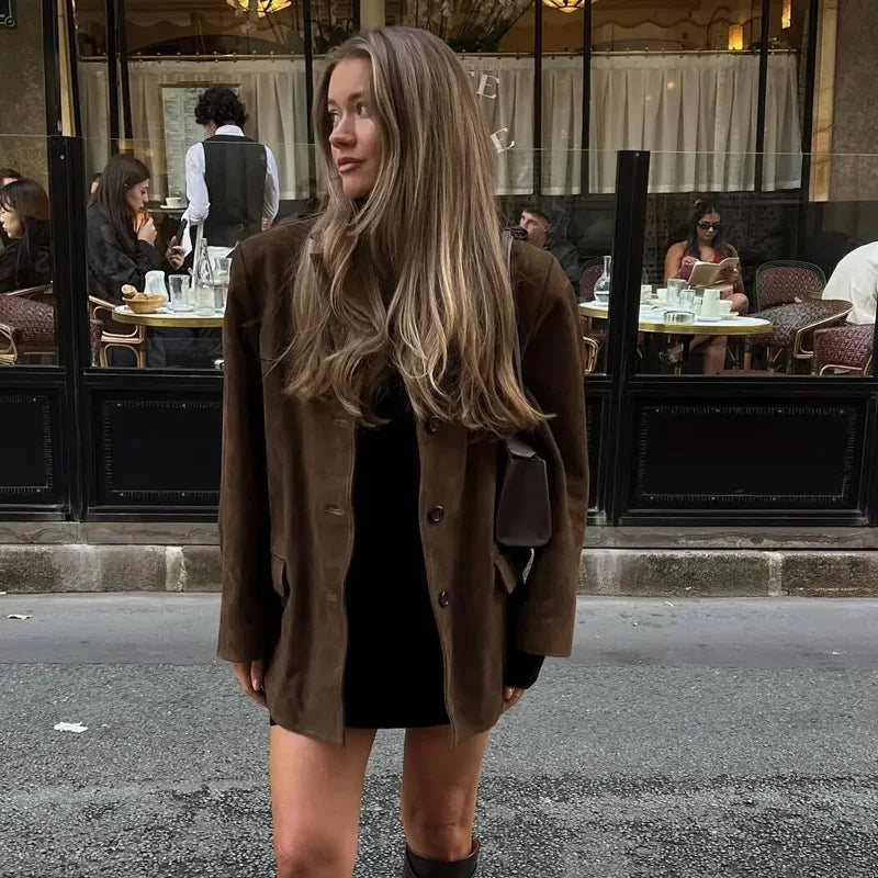 Quinton | Women's Jacket Structured Collar Design